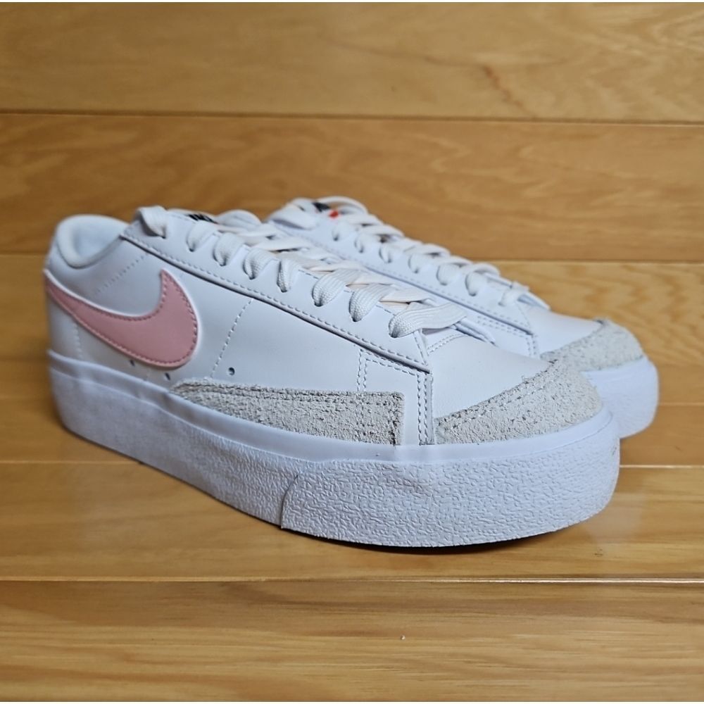 Nike Blazer Low Platform Womens White Pink Glaze Shoe DJ0292-103 - Picture 3 of 12